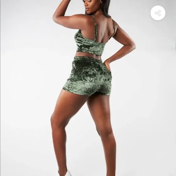 Buffbunny Collection Pants - nwot buff bunny green velvet shorts